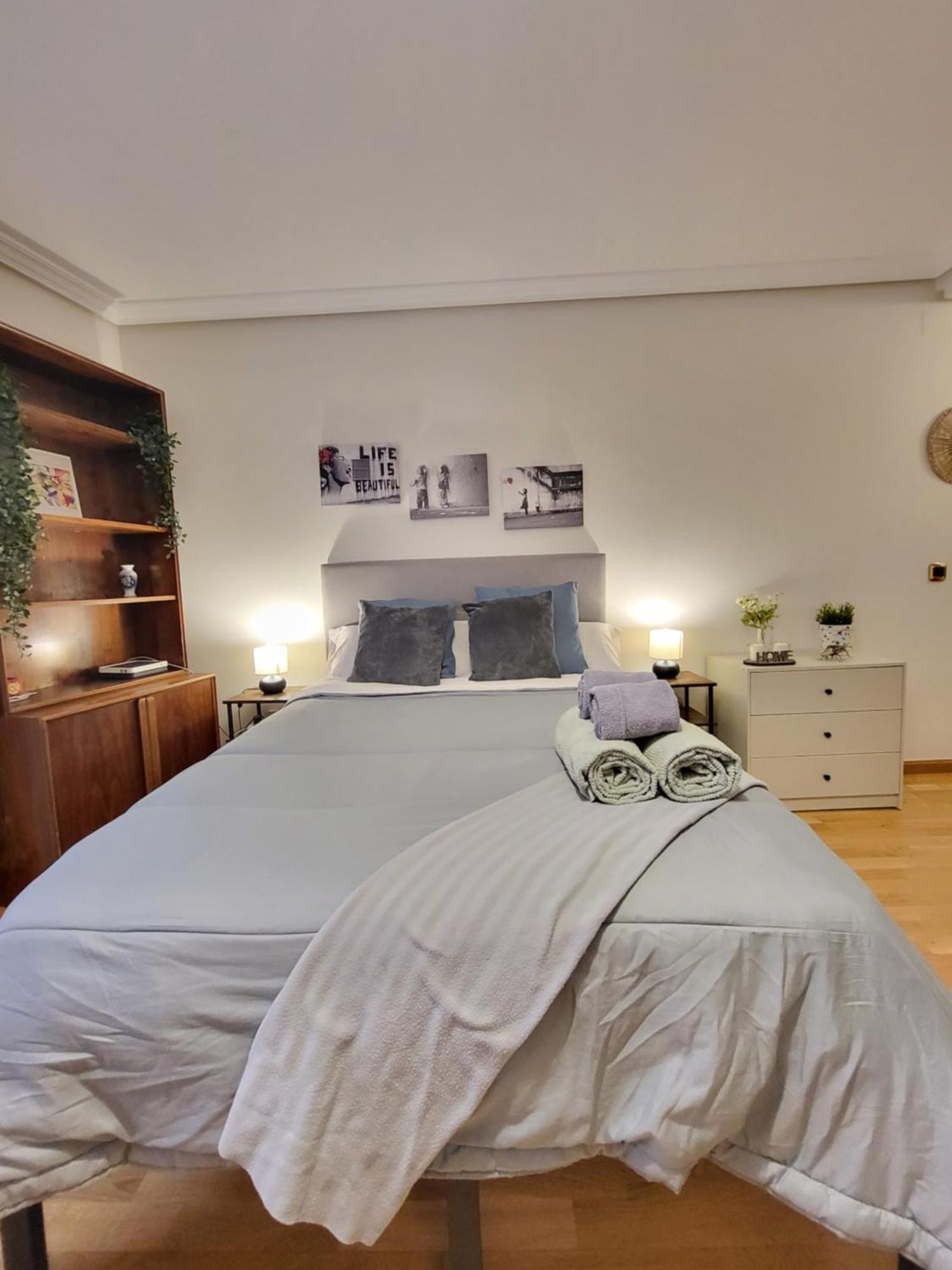 マドリードApartamento Plaza Espana Gran Via Centroアパートメント エクステリア 写真